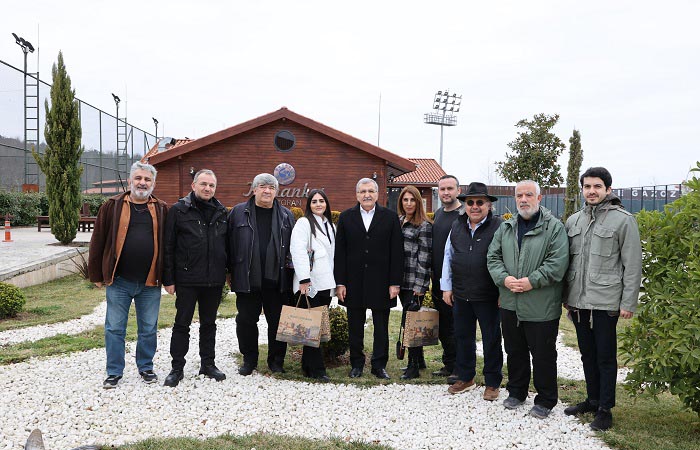 Beykoz Belediye Başkanı Murat Aydın ve yerel basın mensupları