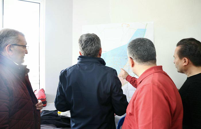 Beykoz Belediye Başkanı Murat Aydın deprem bölgesinde