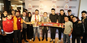 Dursun-Ozbek-Beykoz-Universitesi-ogrencileri-ile-bulustu