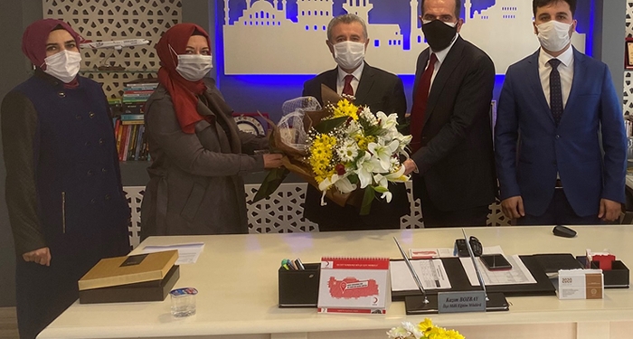 ak-parti-beykoz-da-sembolik-ogretmenler-gunu-kutla_4056-1