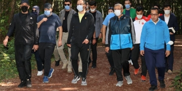 bakan-kasapoglu-beykoz-da-bisiklet-surdu-yuruyus-y_7428-1