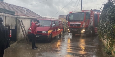 beykoz-da-catiya-dusen-yildirim-yangina-sebep-oldu_6549-1