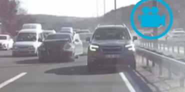 beykoz-da-kaza-ani-arac-kamerasina-anbean-yansidi_2787-1