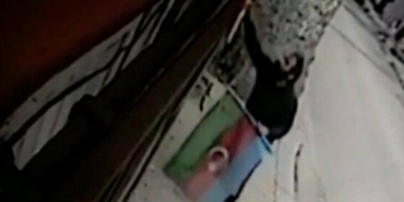 beykoz-da-turk-ve-azerbaycan-bayraklarina-cirkin-s_8828-1