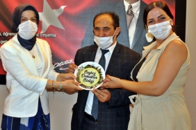 beykoz-yore-derneklerinden-kaymakam-cicekli-ye-ziy_8783-1