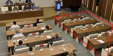 chp-beykoz-meclis-uyeleri-bir-talimatla-salonu-ter_9928-1