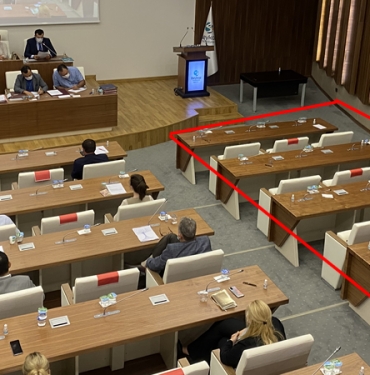 chp-beykoz-meclis-uyeleri-bir-talimatla-salonu-ter_9928-1