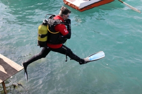 gonullu-dalgiclar-beykoz-sahilini-temizledi_5549-1