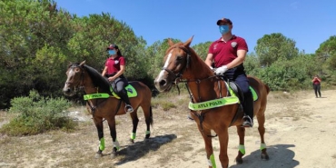 isatli-polisler-beykoz-da-denetime-devam-ediyor_1224-1