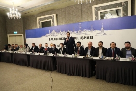 isbakan-yardimcisi-balikci-reisleriyle-beykoz-da-bul_1165-1