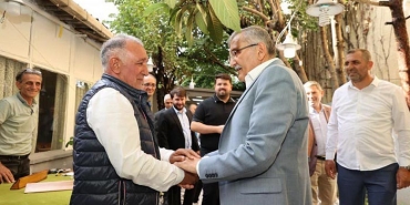 isbaskan-murat-aydin-esnafla-bayramlasti-10677-html_3460-4