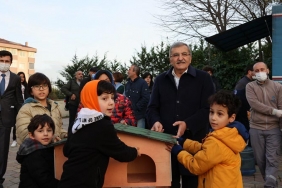 isbaskan-murat-aydin-genclerin-sevincine-ortak-oldu_8107-1