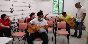 isbeykoz-akdem-engelli-cocuk-ve-gencleri-muzikle-hay_7769-1