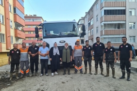 isbeykoz-belediye-baskani-murat-aydin-sel-bolgesine-_7903-1