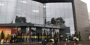 isbeykoz-belediyesi-karda-mahsur-kalanlara-kapilarin_1286-4