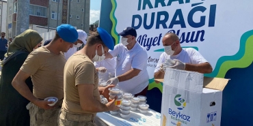 isbeykoz-belediyesi-sel-bolgesine-ikram-duragi-kurdu_3642-1