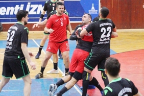 isbeykoz-belediyespor-cekismeli-maci-vermedi_5445-4