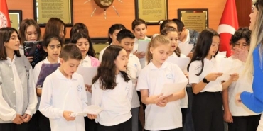 isbeykoz-da-41-bin-ogrenci-icin-ilk-ders-zili-caldi_6240-4