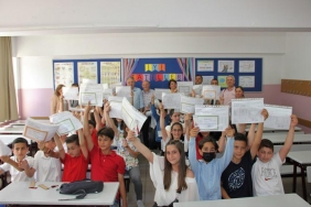 isbeykoz-da-41-bin-ogrenci-karne-sevinci-yasadi_8766-4