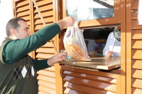 isbeykoz-da-80-bin-ekmek-copten-cikarildi_1565-1