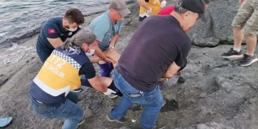 isbeykoz-da-balik-tutmak-isterken-kayaliklardan-yuva_9633-1