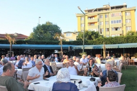 isbeykoz-da-ebediyete-gocen-muhtarlar-anildi_7662-4