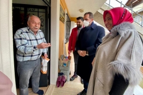 isbeykoz-da-gazi-ve-sehit-ailelerine-kandil-ziyareti_4444-4