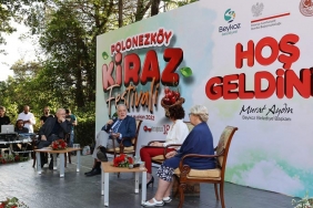 isbeykoz-da-ilber-ortayli-ile-tarih-ruzgari-esti_2716-4