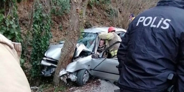 isbeykoz-da-kaza-anne-oldu-oglu-yarali_2917-4