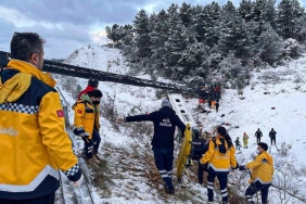 isbeykoz-da-kaza-cok-sayida-olu-ve-yarali-var_3647-4