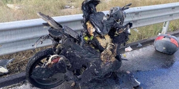 isbeykoz-da-motosikletlinin-hatasi-pahali-mal-oldu_1434-4