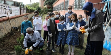 isbeykoz-da-ogrencilere-geri-donusum-bilinci-asiland_7498-1