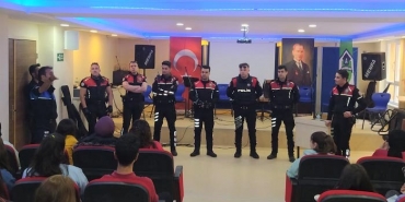 isbeykoz-da-polisler-ogrencilerin-misafiri-oldu_5830-4