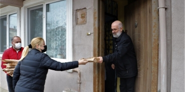 isbeykoz-da-ramazan-sevinci-her-aksam-100-bin-pide_9_3259-1