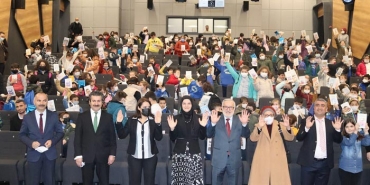 isbeykoz-da-siir-okumali-kultur-yolculugu-yapildi_4371-4