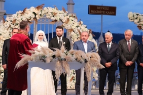 isbeykoz-da-siyasileri-bulusturan-dugun_2773-1