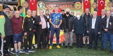 isbeykoz-da-vefa-turnuvasinin-sampiyonu-belli-oldu_5563-1