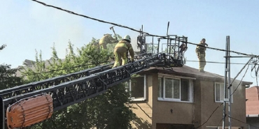 isbeykoz-da-yangin-daire-alevlere-teslim-oldu_7807-1