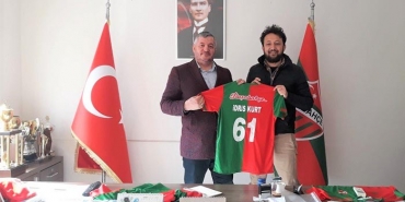 isbeykoz-da-yetistigi-kulube-ahde-vefa-ornegi-10208-_1066-4