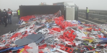 isbeykoz-da-zincirleme-kaza-6-arac-birbirine-girdi_1828-1