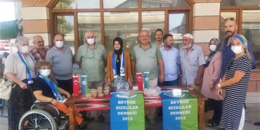 isbeykoz-daki-rizeliler-asure-ikram-etti_9808-1