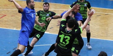 isbeykoz-hentbol-takimi-ligde-ikinci-siraya-yukseldi_8665-1