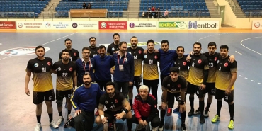 isbeykoz-hentbol-takimi-ligi-ucunculukle-tamamladi_4673-1