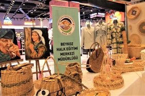 isbeykoz-kadinlari-el-emegi-urunlerini-sergiledi_3385-1