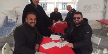 isbeykoz-muhtarlari-kan-bagisi-yaparak-umut-oldular_8776-1