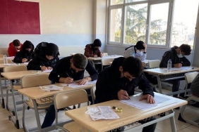 isbeykoz-ogrencileri-simulasyon-tyt-de-ter-doktu-102_6169-4