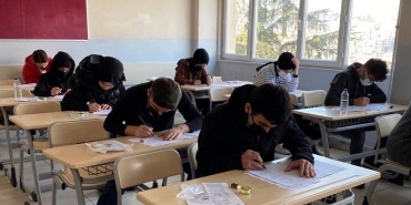 isbeykoz-ogrencileri-simulasyon-tyt-de-ter-doktu-102_6169-4