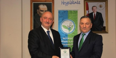 isbeykoz-rizeliler-dernegi-nde-devir-teslim-toreni_7133-1