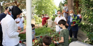 isbeykoz-un-15-temmuz-sehitleri-anildi_2116-1