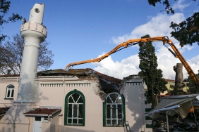 isbeykoz-un-428-yillik-camisi-eski-gunlerine-donmeyi_2019-1